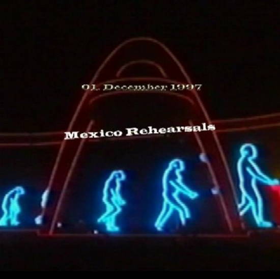 1997-12-01-MexicoCity-MexicoRehearsals-Front.jpg